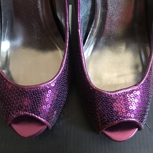 A/X Armani Exchange Glitter Heels Peep Toe Pump - Picture 4 of 8
